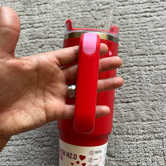 Stanley Limited Edition 30oz - Target Exclusive Ruby Heart - Picture 5 of 11
